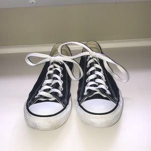 Black Low Top converse